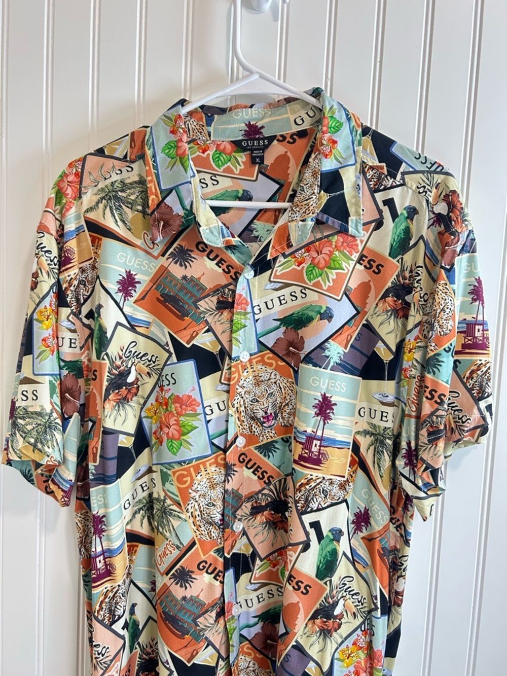 GUESS MEN Tropical Postcard animal print floral Short Sleeve Shirt Size XL. - Picture 3 of 16